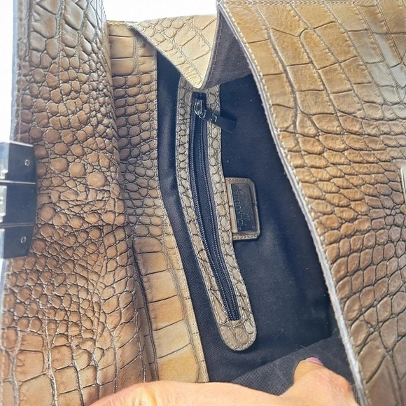 Claudia Firenze Croc Embossed Leather Cream Colored Satchel/ Bag - Picture 14 of 16